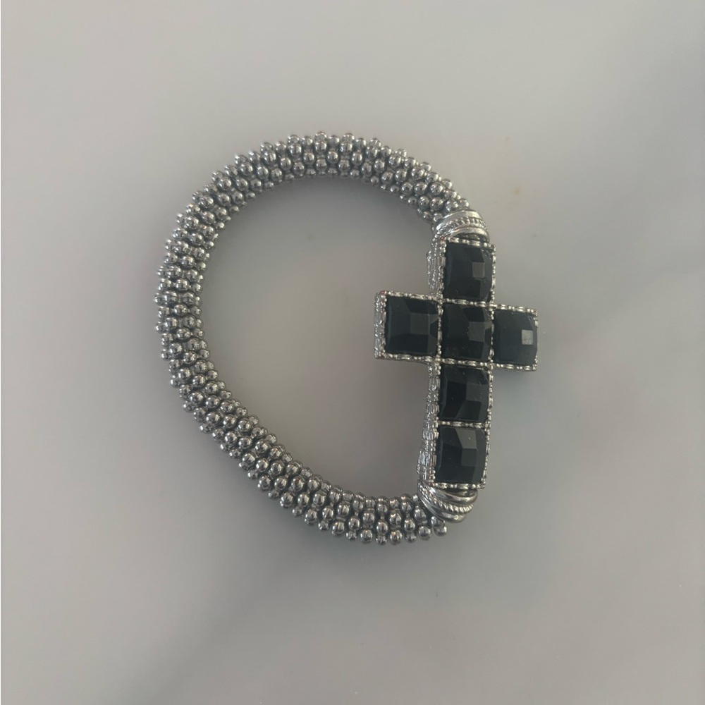 Chic Silver and Black Cross Bracelet
